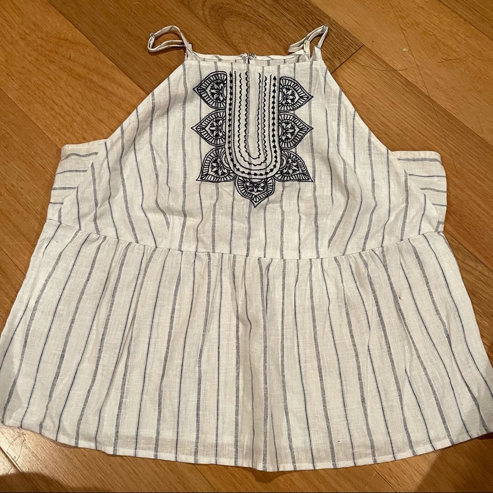 BCBG generation Blue and White Halter Embroider M